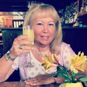 Meet your Posher, Marisa